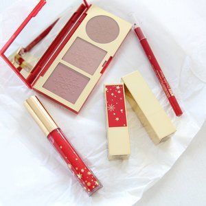 Estee Lauder Makeup Gift Set (Cheek Palette, Lip Gloss, Pencil & 2 Lipsticks)